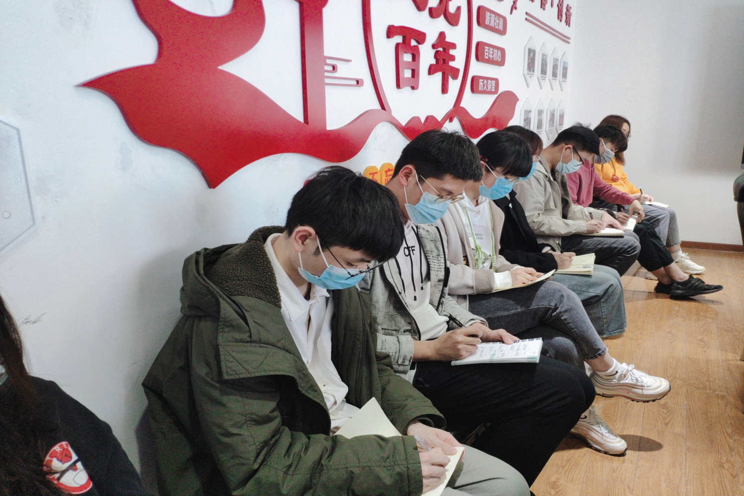 1137187d072b41e2ae2af359c58a7f1f.jpg 1137187d072b41e2ae2af359c58a7f1f.jpg